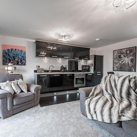 Luxurious River View Apartment With Terrace Ουόρσεστερ Εξωτερικό φωτογραφία