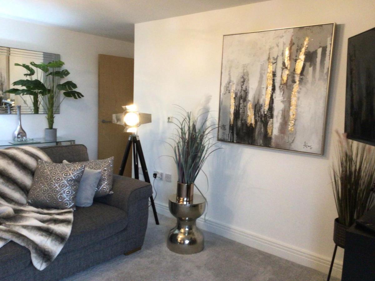 Luxurious River View Apartment With Terrace Ουόρσεστερ Εξωτερικό φωτογραφία