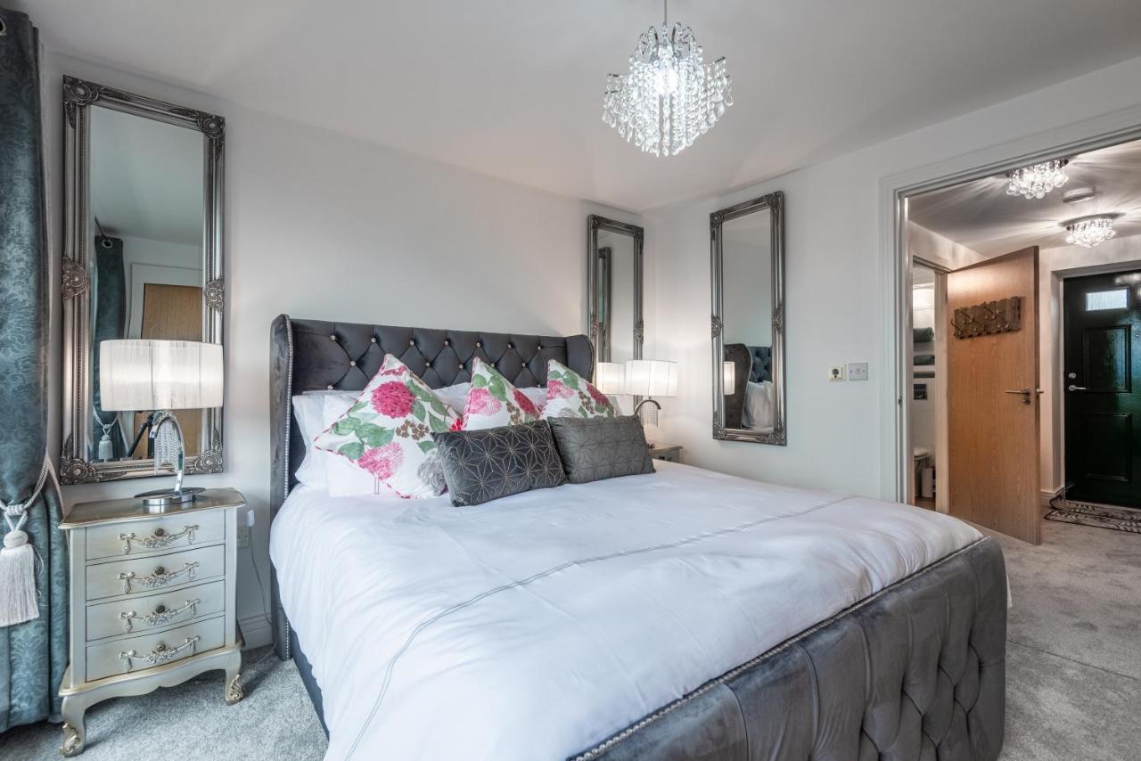 Luxurious River View Apartment With Terrace Ουόρσεστερ Εξωτερικό φωτογραφία